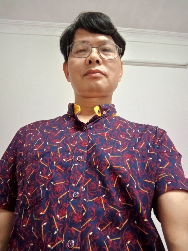 上林韦哥的第一张照片--上林认干亲服务网